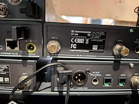 Partij 19 inch racks met proffesionele av apparatuur, blackmagic, extron, sennheiser - afbeelding 4 van  14