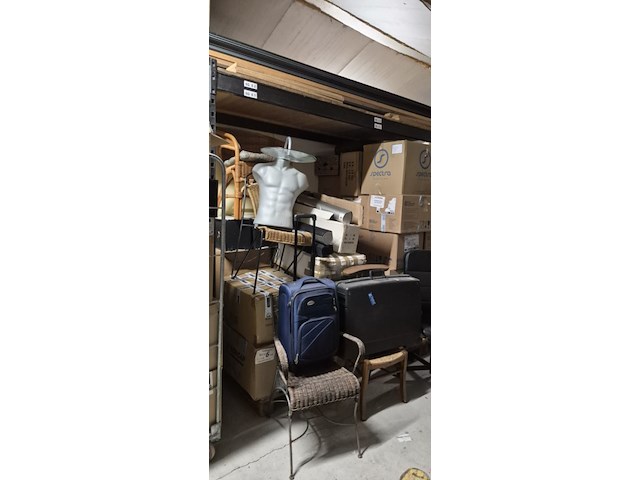 Partij 2 pallets en los spul gebruikt en nieuw aantal 1 partij. - afbeelding 4 van  9