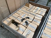 Partij 20 mm haakse knelkoppeling - afbeelding 2 van  5