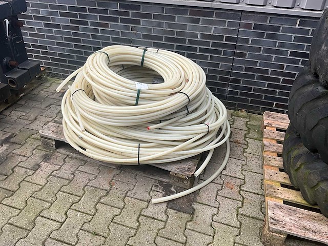 Partij 20x2 mm kunststof buis - afbeelding 1 van  3