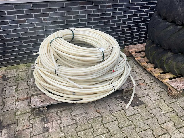 Partij 20x2 mm kunststof buis - afbeelding 2 van  3