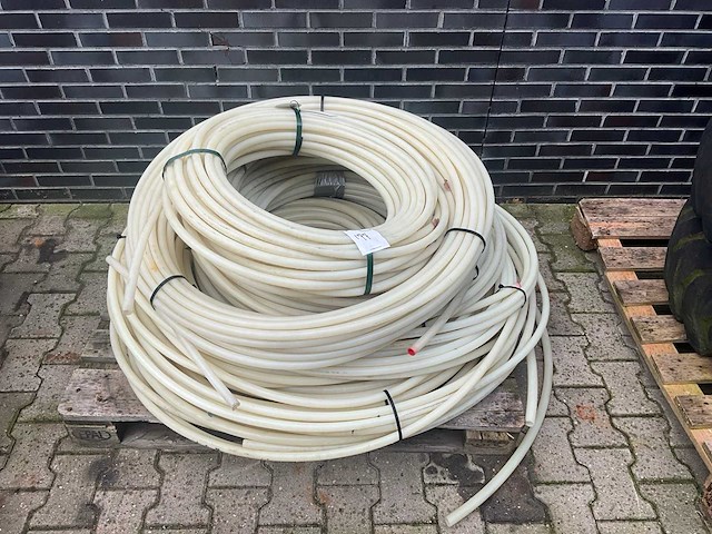 Partij 20x2 mm kunststof buis - afbeelding 3 van  3