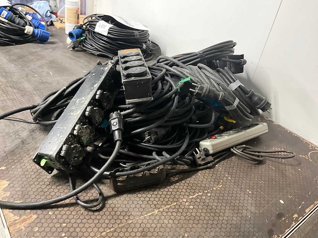 Partij 230volt kabels - afbeelding 3 van  3