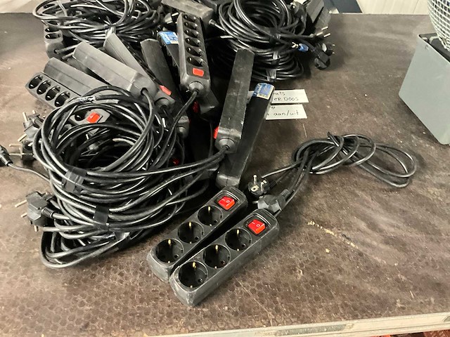 Partij 230volt stekkerblokken - afbeelding 5 van  5