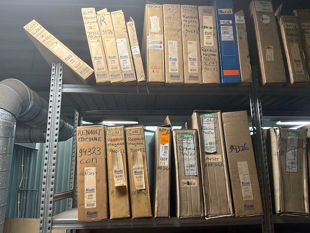 Partij (257 stuks) auto condensors voor diverse personen auto’s o.a vw, audi en opel - afbeelding 9 van  24