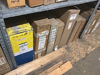 Partij (257 stuks) auto condensors voor diverse personen auto’s o.a vw, audi en opel - afbeelding 22 van  24