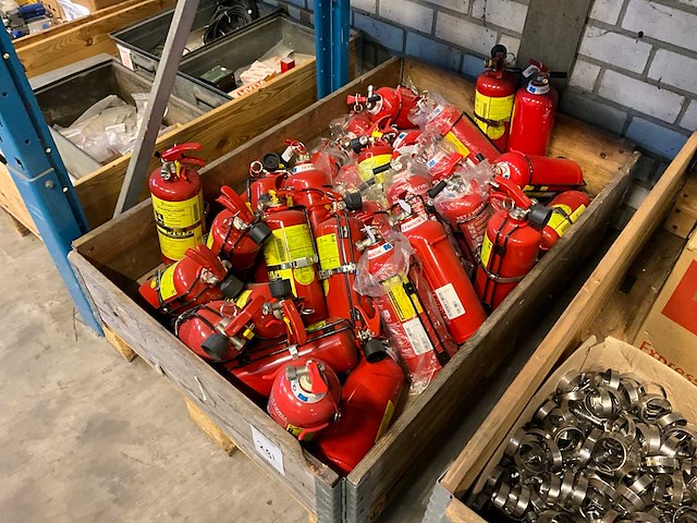 Partij 2l schuim brandblusser - afbeelding 1 van  1