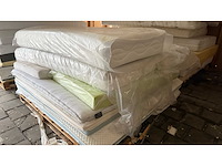 Partij 3 - mtf matras, topper en matraskern retouren - afbeelding 1 van  19