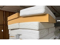 Partij 3 - mtf matras, topper en matraskern retouren - afbeelding 6 van  19