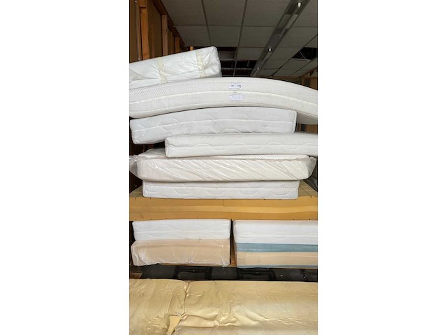 Partij 3 - mtf matras, topper en matraskern retouren - afbeelding 7 van  19