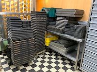 Partij 3-delige en 4-delige bakkoppel - afbeelding 1 van  14