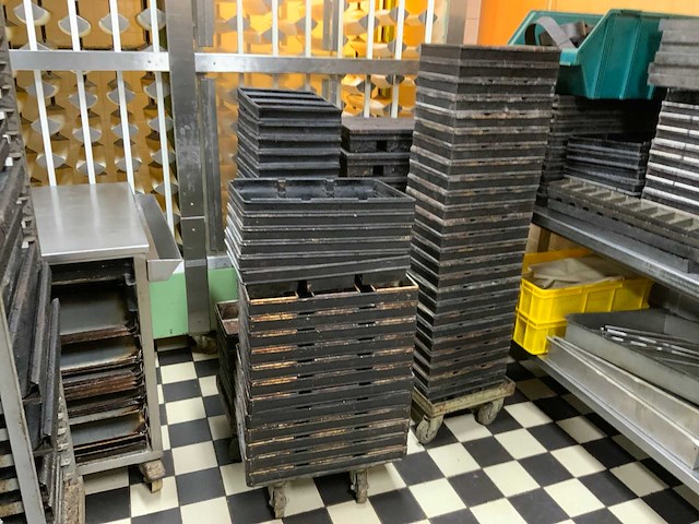 Partij 3-delige en 4-delige bakkoppel - afbeelding 8 van  14