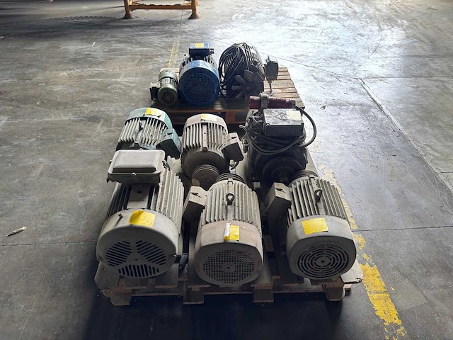 Partij 3-fase elektromotoren – diverse vermogens (5,5 – 11 kw) - afbeelding 14 van  22
