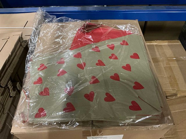 Partij 35x35cm sweetheard red opp40/fibre oblique (4500x) - afbeelding 3 van  5