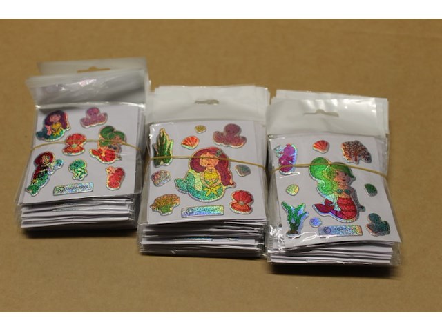 Partij 3d stickers princes ruim 70 stuks in krat f - afbeelding 2 van  3