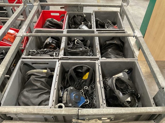 Partij 500kg kettingtakels met kettingzak, 69 stuks - afbeelding 2 van  4