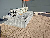 Partij 55x dubbelstaafs hekwerk panelen gegalvaniseerd 6/5/6 - 163 cm hoog, met palen 23x - afbeelding 1 van  10