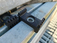 Partij 55x dubbelstaafs hekwerk panelen gegalvaniseerd 6/5/6 - 163 cm hoog, met palen 23x - afbeelding 10 van  10