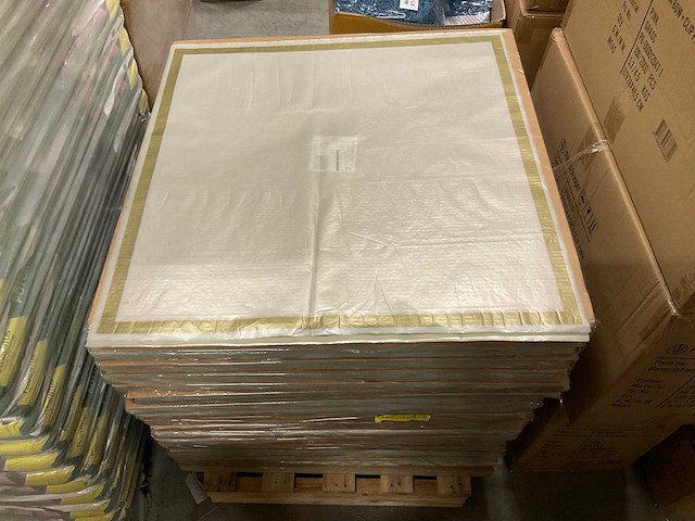 Partij 70x70cm rpe40 recy 40% border gold (10000x) - afbeelding 1 van  2