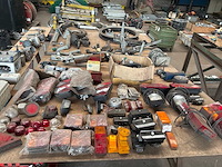 Partij aanhangwagen onderdelen en accessoires - afbeelding 1 van  8