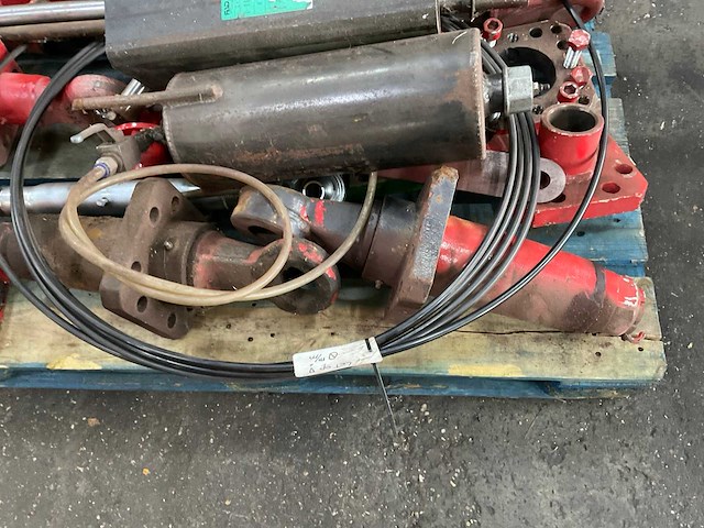 Partij aanhangwagen onderdelen - afbeelding 4 van  8