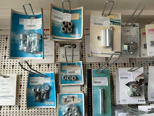 Partij aanhangwagen onderdelen - afbeelding 2 van  17