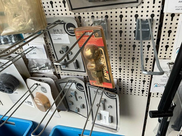 Partij aanhangwagen onderdelen - afbeelding 7 van  17