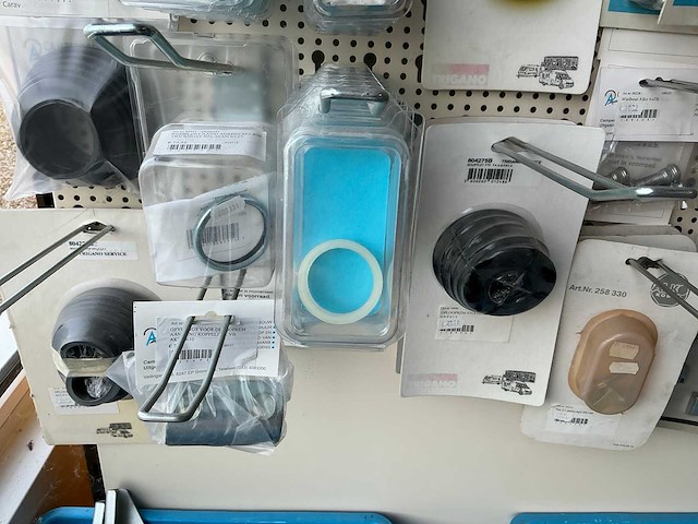 Partij aanhangwagen onderdelen - afbeelding 16 van  17