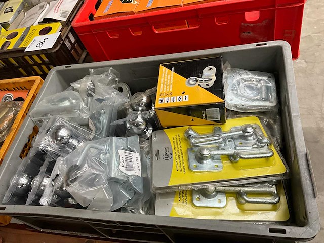 Partij aanhangwagen onderdelen - afbeelding 1 van  7