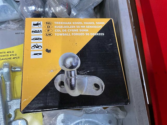 Partij aanhangwagen onderdelen - afbeelding 2 van  7