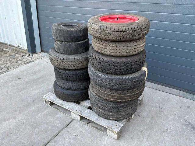 Partij aanhangwagen wielen - afbeelding 2 van  5