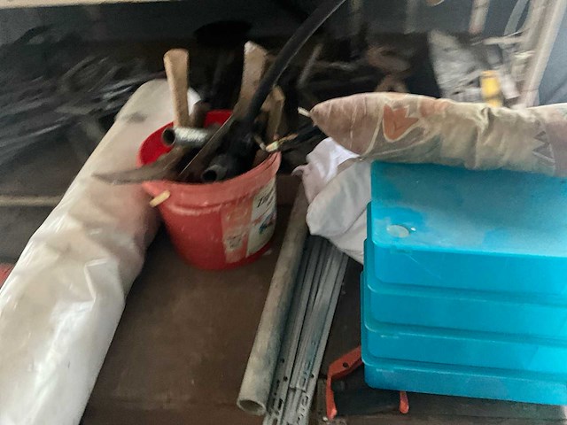 Partij aannemersgereedschap - afbeelding 3 van  3