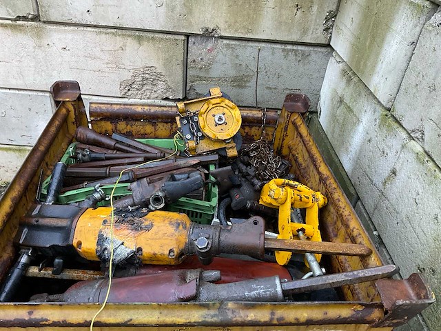 Partij aannemersmateriaal - afbeelding 4 van  8