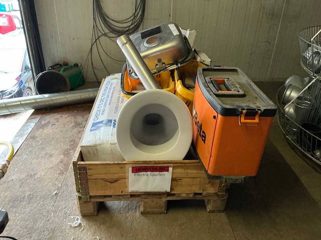 Partij aannemersmateriaal - afbeelding 6 van  11