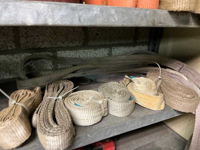 Partij aannemersmateriaal - afbeelding 11 van  15