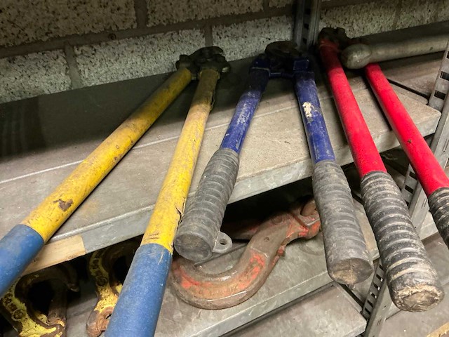 Partij aannemersmateriaal - afbeelding 9 van  15