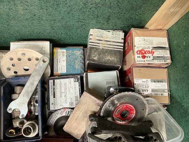 Partij aannemersmateriaal - afbeelding 4 van  15