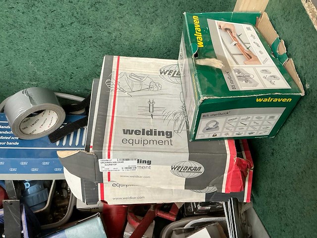 Partij aannemersmateriaal - afbeelding 9 van  15