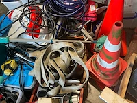 Partij aannemersmateriaal - afbeelding 9 van  13