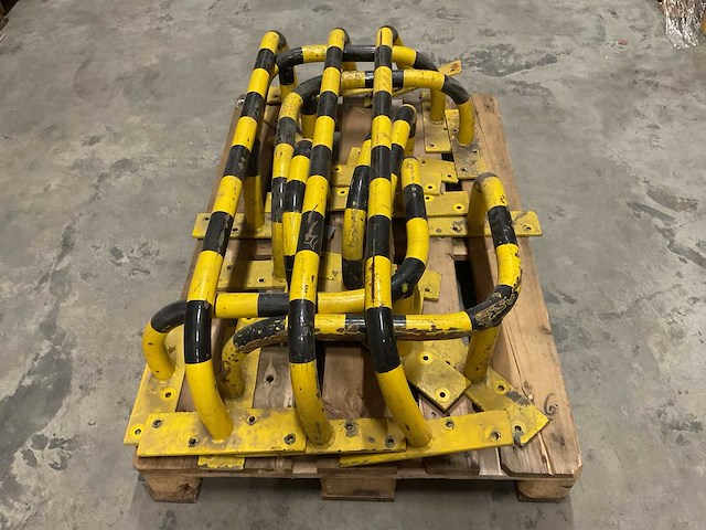 Partij aanrijbeveiliging - afbeelding 1 van  4