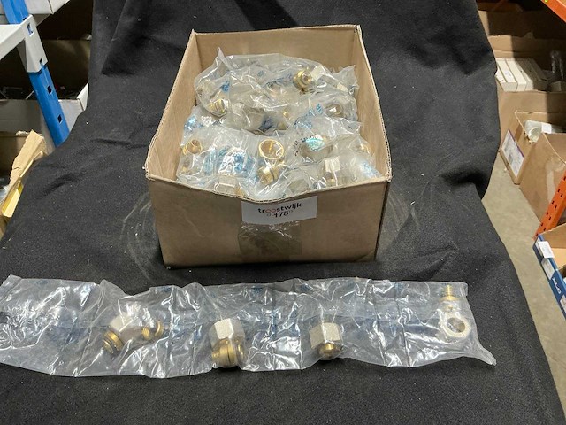 Partij aansluitkoppelingen - afbeelding 1 van  3