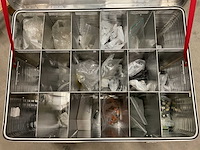Partij aansluitstekkers (in aluminium transportkist) - afbeelding 2 van  8