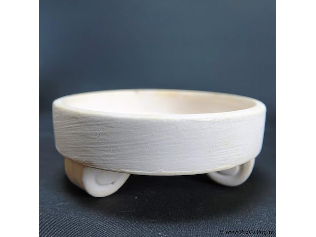 Partij aardewerk voetschalen in doos - afbeelding 4 van  5