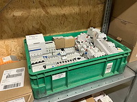 Partij aardlekautomaten en schakelmateriaal - afbeelding 1 van  6