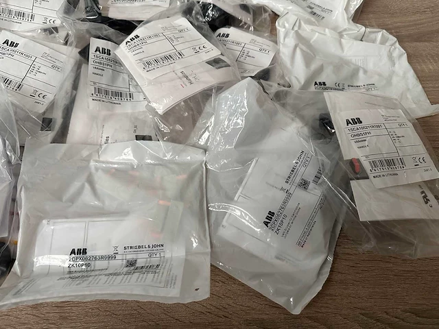 Partij abb installatiemateriaal, ca 37 verpakkingen - afbeelding 5 van  7