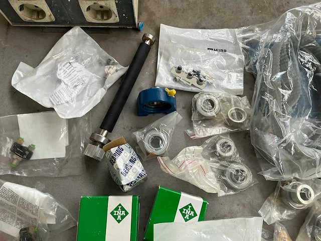 Partij abb robot onderdelen - afbeelding 6 van  22