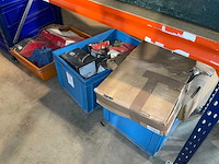 Partij abs auto onderdelen - afbeelding 2 van  3