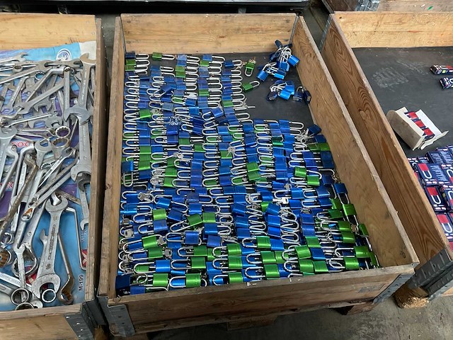 Partij abus 72/40hb40 sloten - afbeelding 1 van  5