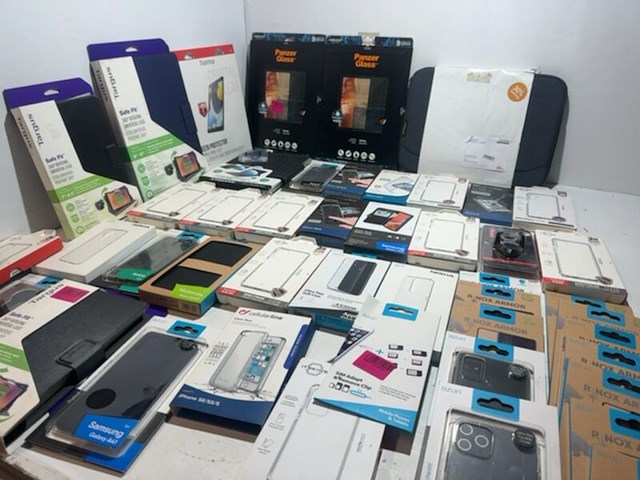Partij accessoires voor smartphones en tablets, 47 stuks - afbeelding 1 van  13