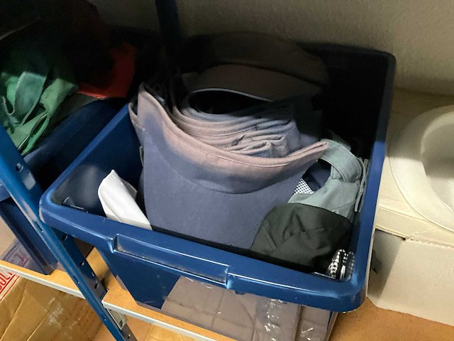 Partij accessoires - afbeelding 7 van  19